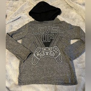 Boys Top w/ hood